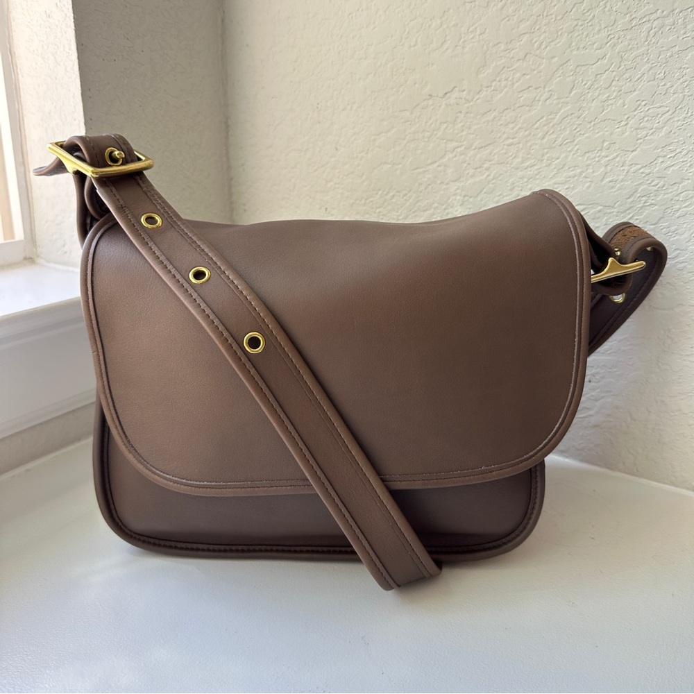 RARE Vintage Coach Patricia’s Legacy in TAUPE